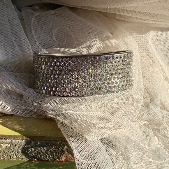 Gorgeous Sparkling Crystal Hinged Cuff Bracelet - Picture 7 of 11